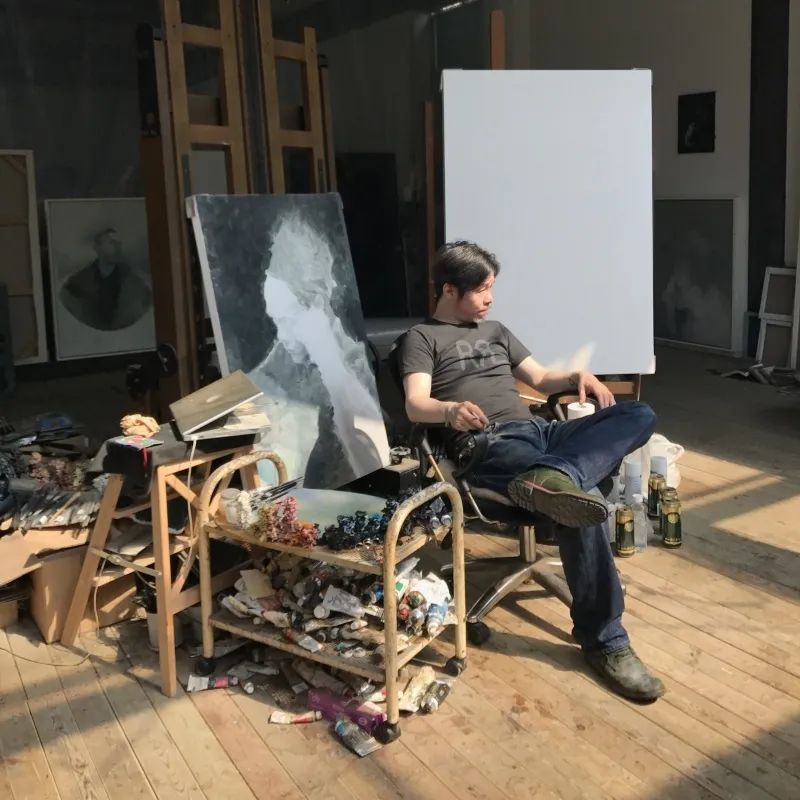 毛焰，与绘画达成一种相安无事