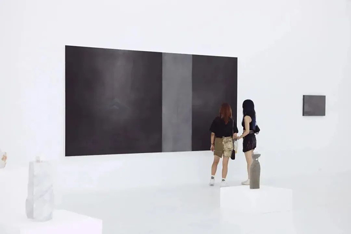 東京画廊＋BTAP推出《空谷有音》：神性营造与自然崇拜