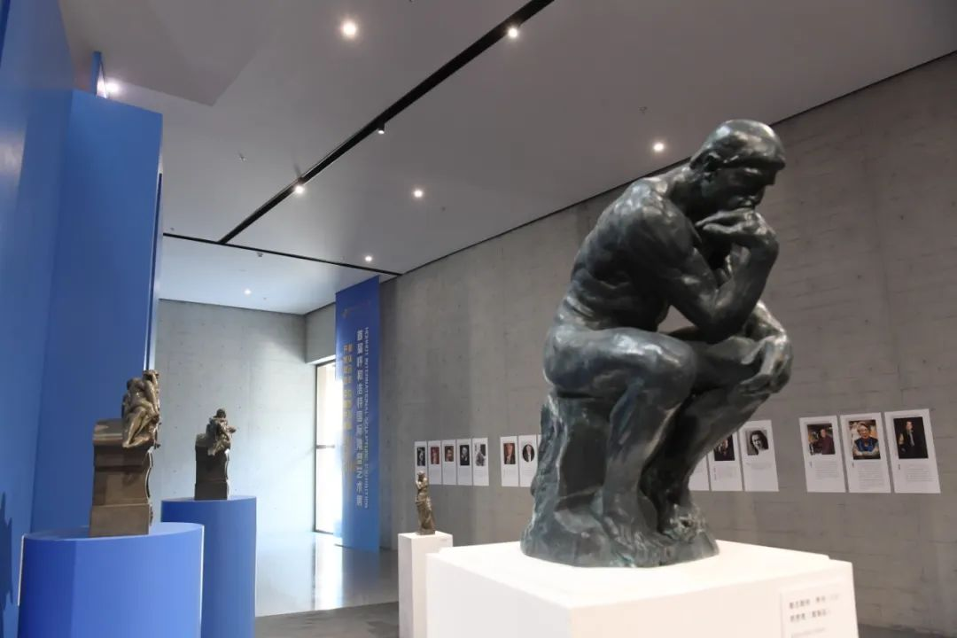 首届呼和浩特国际雕塑艺术展开幕式暨呼和浩特雕塑艺术馆开馆仪式举行