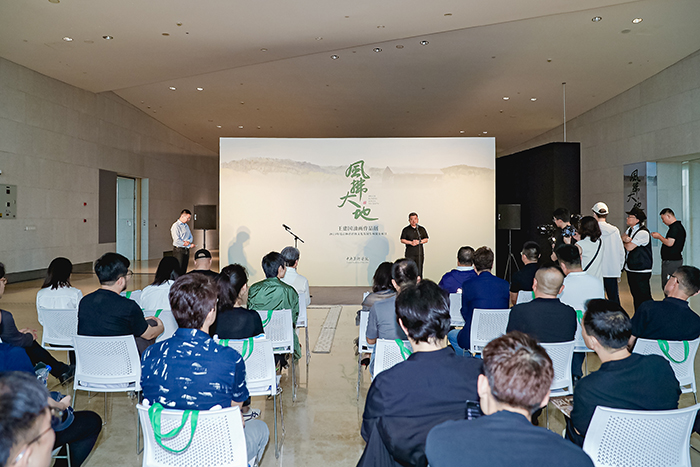 风拂大地——王建国携写意油画作品登陆上海