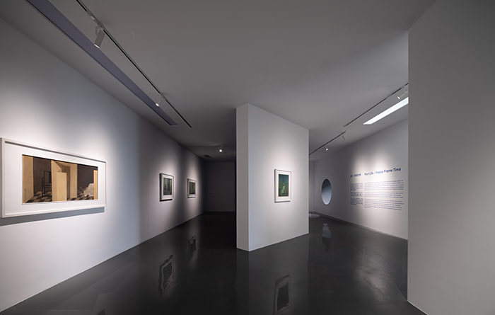 透过圆窗，看见未来：在尹山湖美术馆，行走于徐累的“时间三体”