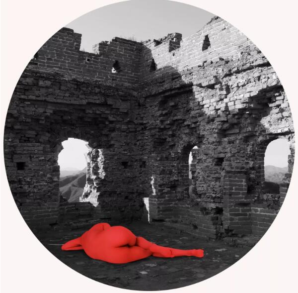 疫情之下的批评写作｜佟玉洁：用文学和影像阐释人与历史和现实的关系