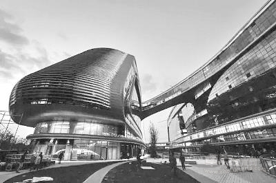 扎哈·哈迪德：只有未来才能评判她