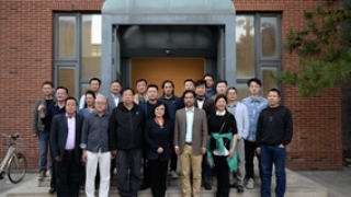 “油画中的威海——八人作品展”在中国油画院云上美术馆举行